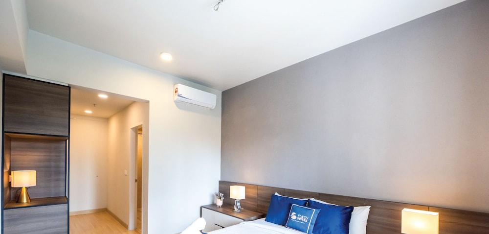 Skyvilla Premium Suites 3BR - Photo 5