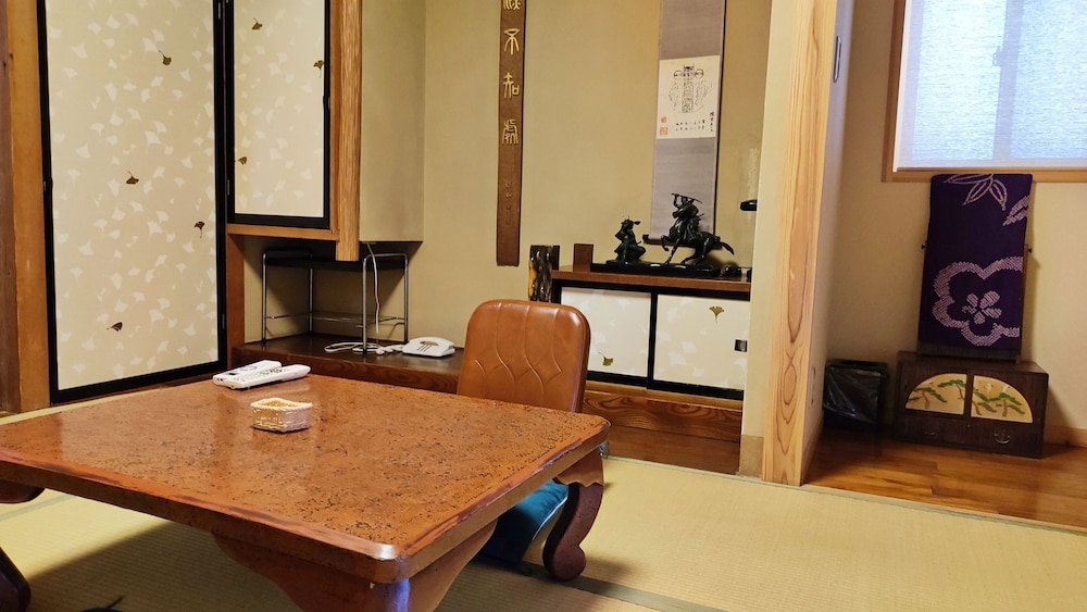 Small Double Room, Non Smoking photo 3