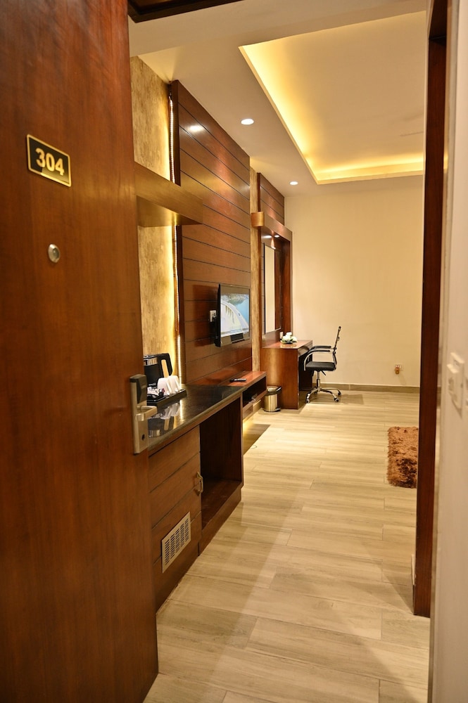 Premium Room - Photo 4