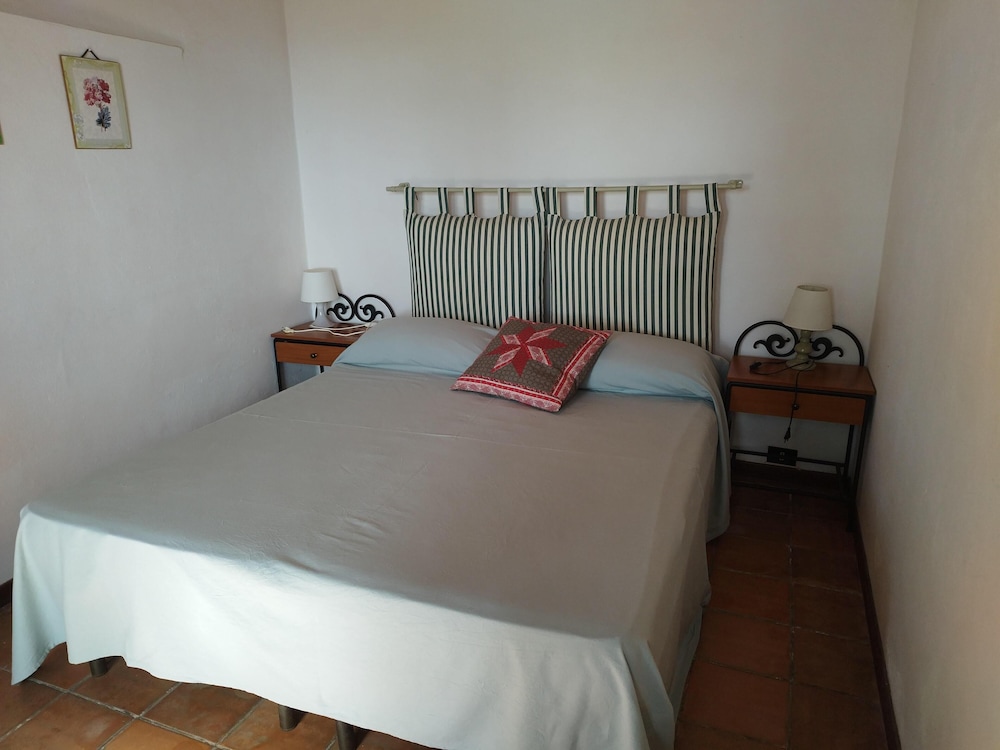 Basic Quadruple Room, 2 Bedrooms, Sea View photo 1