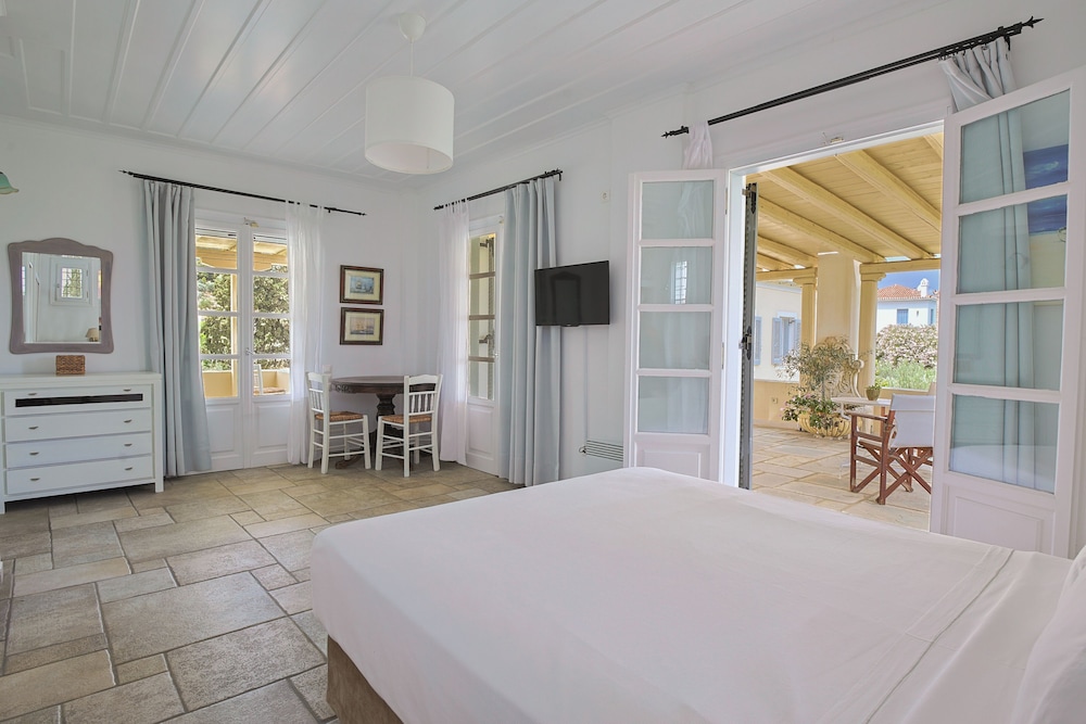 Family Duplex, 2 Bedrooms, Sea View photo 3