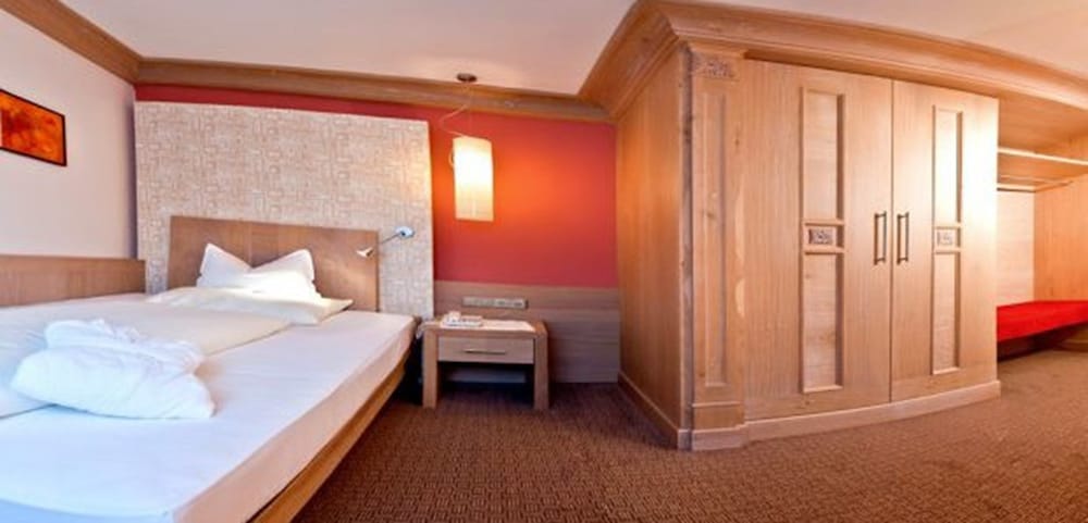 Royal Single Room, Balcony photo 3