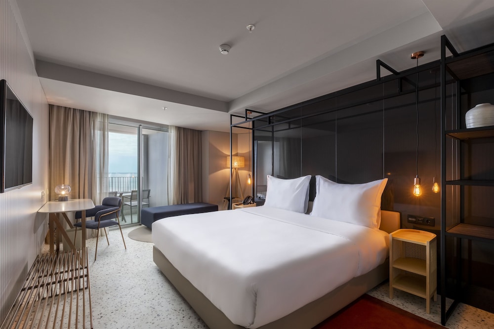 Ocean Junior Suite