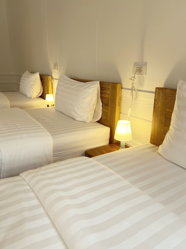 Deluxe Triple Room photo 1