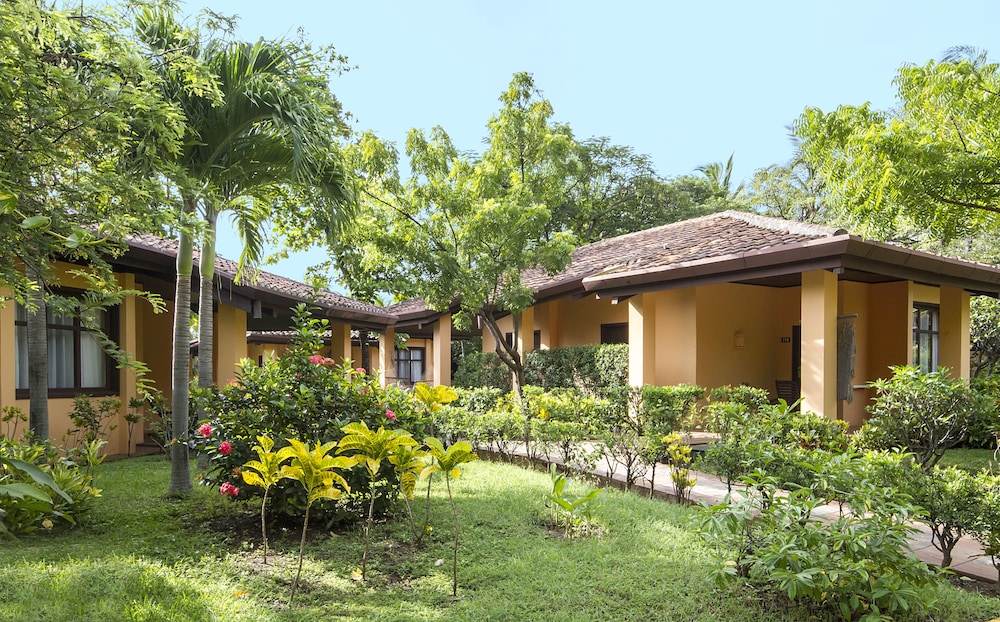Bungalow, Oceanfront photo 2