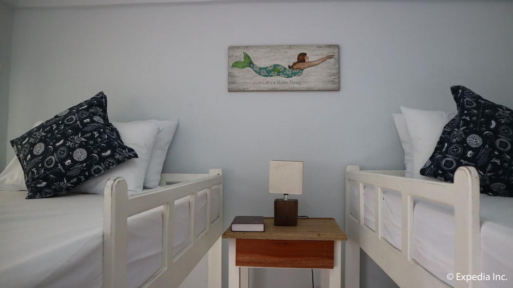Family Room photo 3