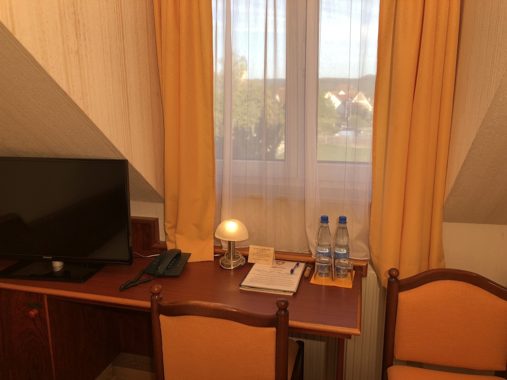 Economy Single Room Guest House - Photo 2
