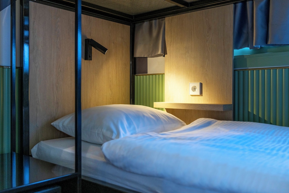 Basic Shared Dormitory, Women only photo 1