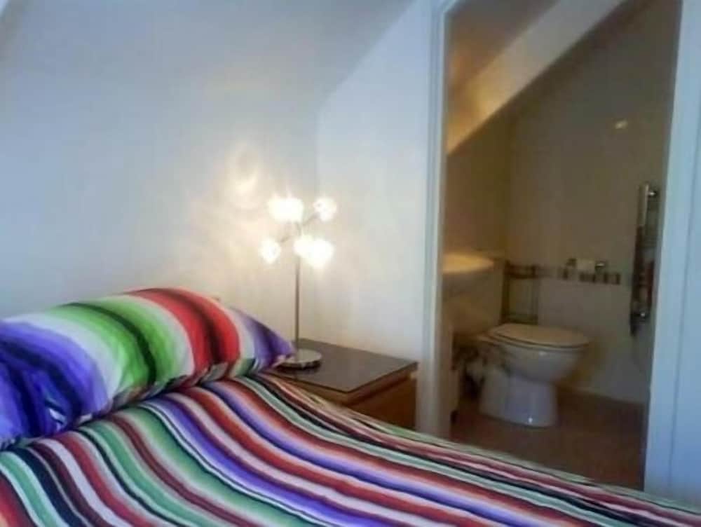 Standard Suite, 1 Bedroom, Balcony (Suite 7) photo 3