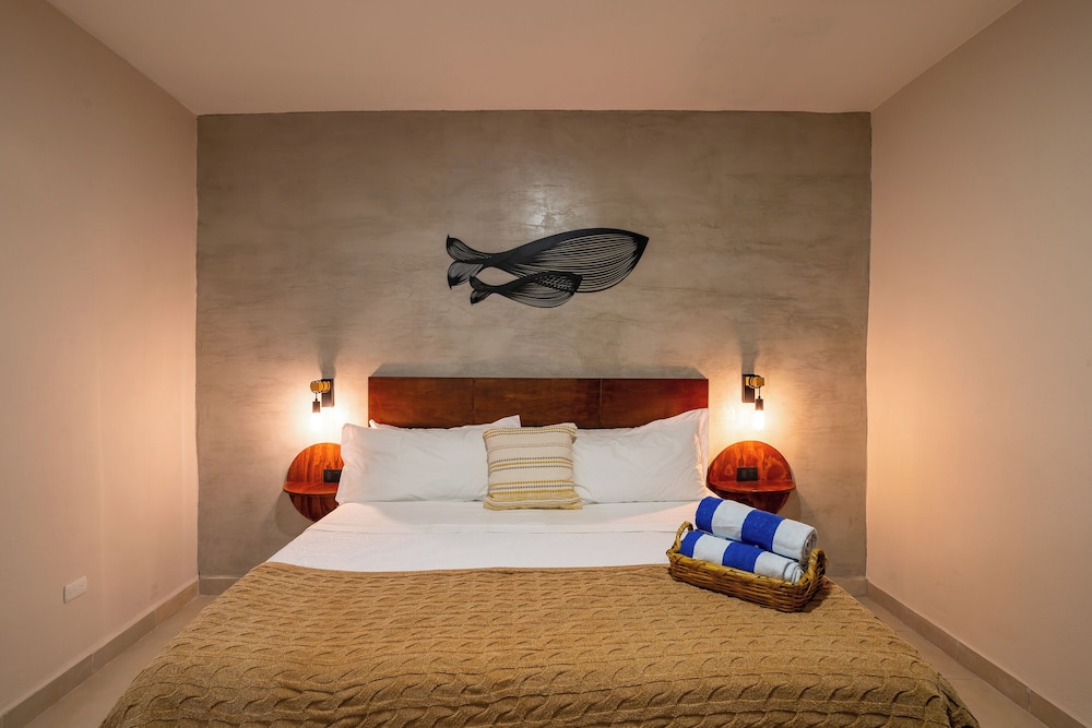 Deluxe Suite, 1 King Bed photo 2