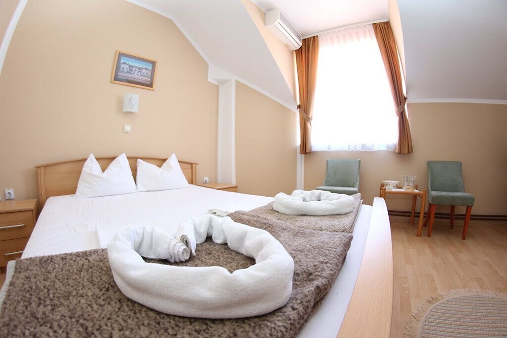 Triple Room photo 2