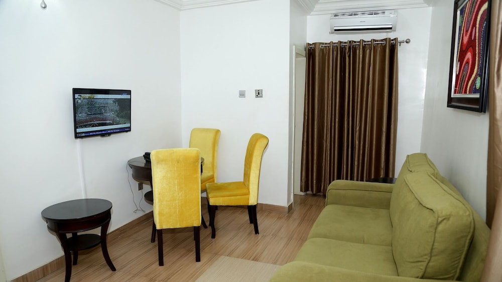 Executive Suite photo 2