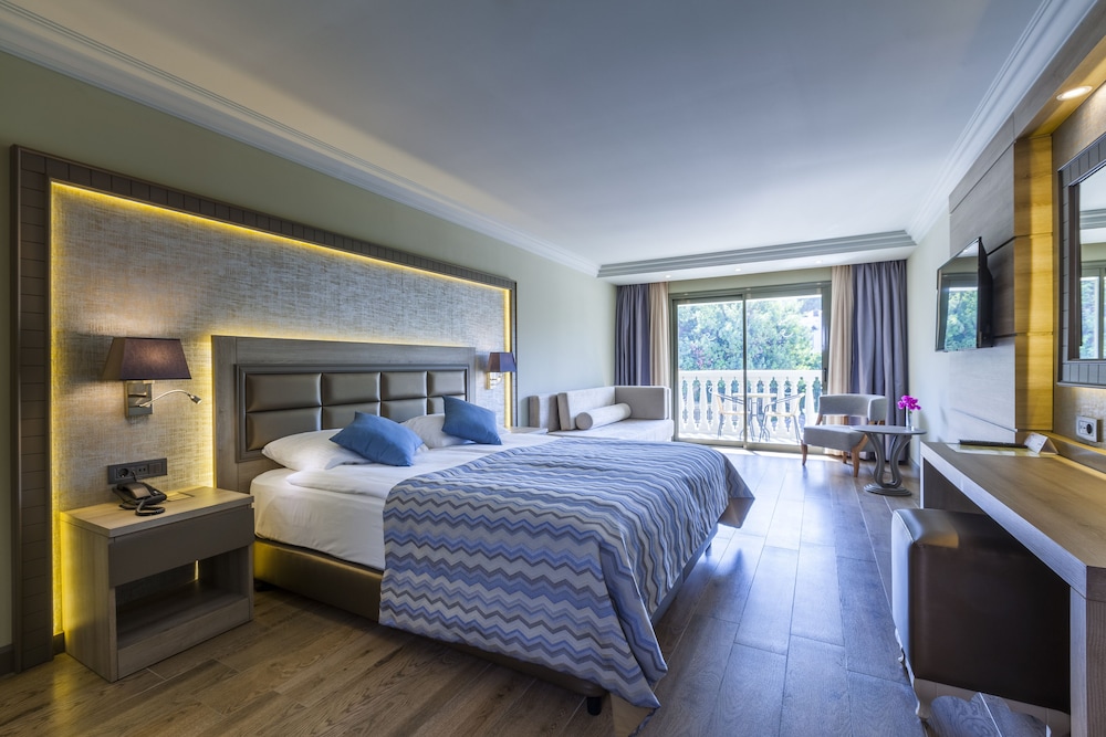 Standard Room Land View - Photo 4
