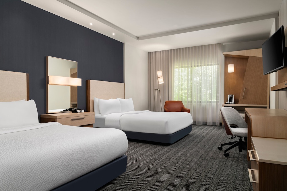 Room, 2 Queen Beds (Hearing Accessible) photo 1