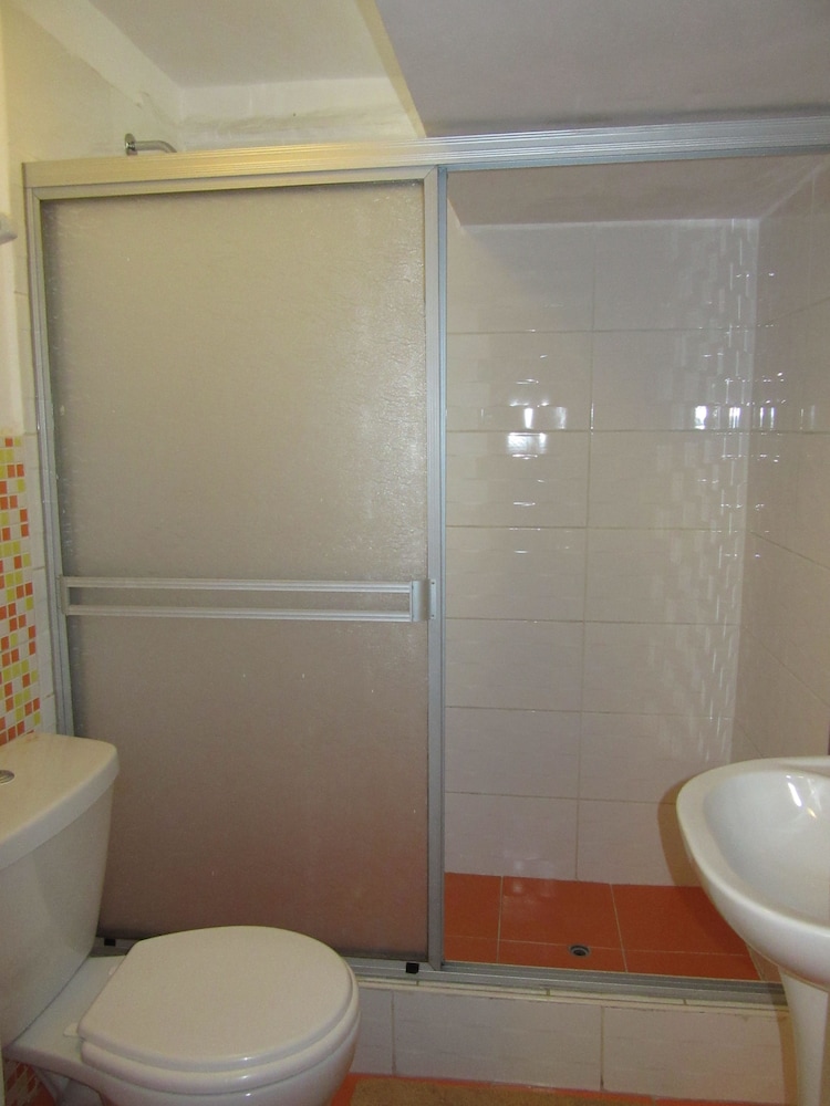 Standard Twin Room photo 2