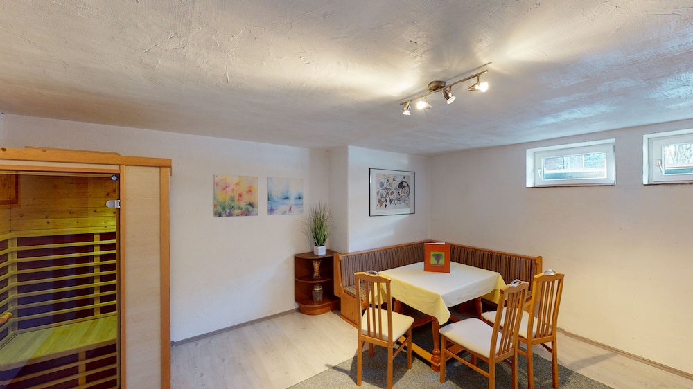 Family Chalet, 3 Bedrooms, Non Smoking, Mountainside photo 2
