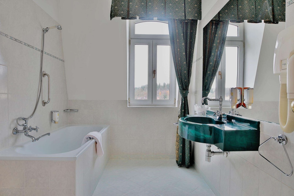 Deluxe Double Room - Photo 6