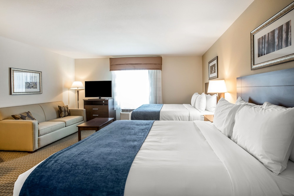 Suite, Multiple Beds, Accessible, Non Smoking (Efficiency) photo 2