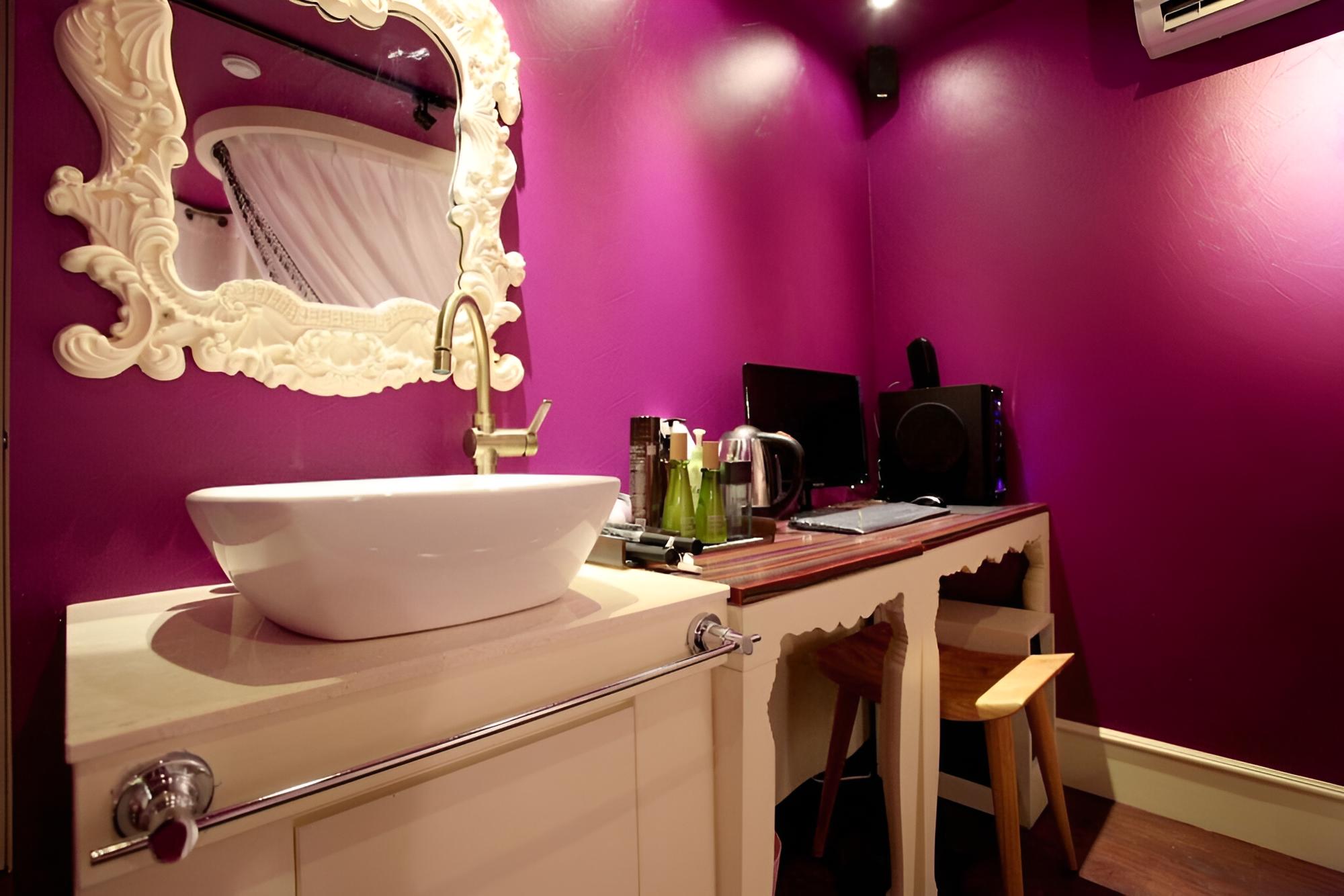 Room (standard Walk-in only (Netflix availa) - Photo 18