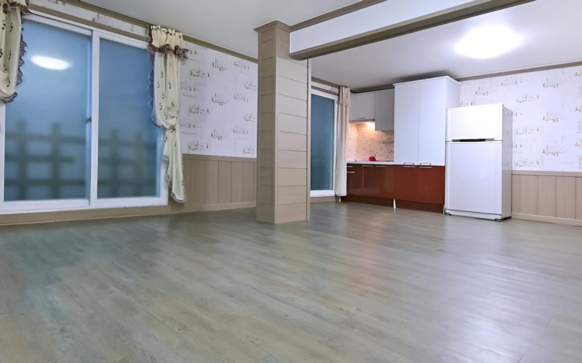 Room (Large room) photo 2