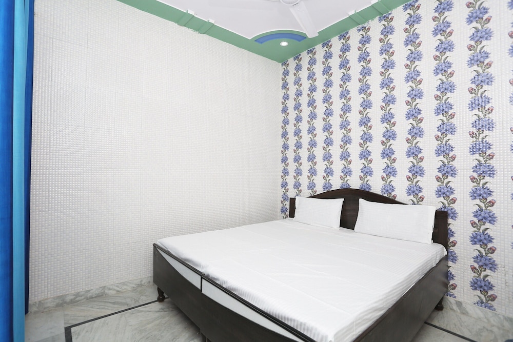 Double or Twin Room photo 1