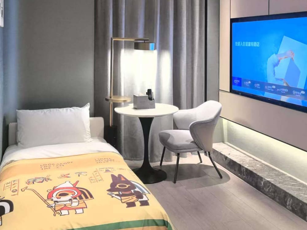 Suite, Multiple Beds