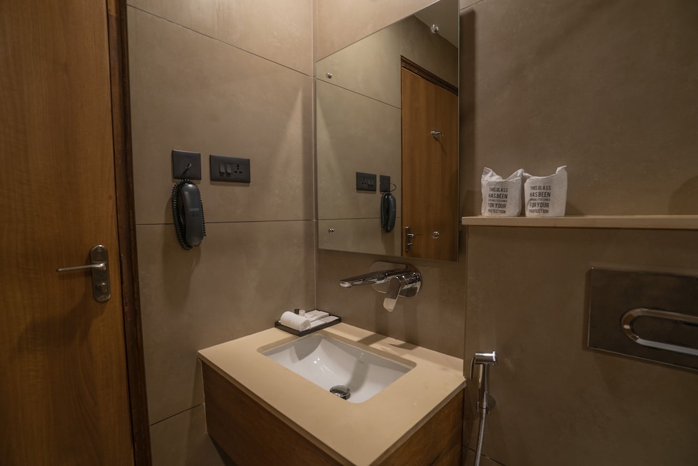 Royal Room - Photo 7