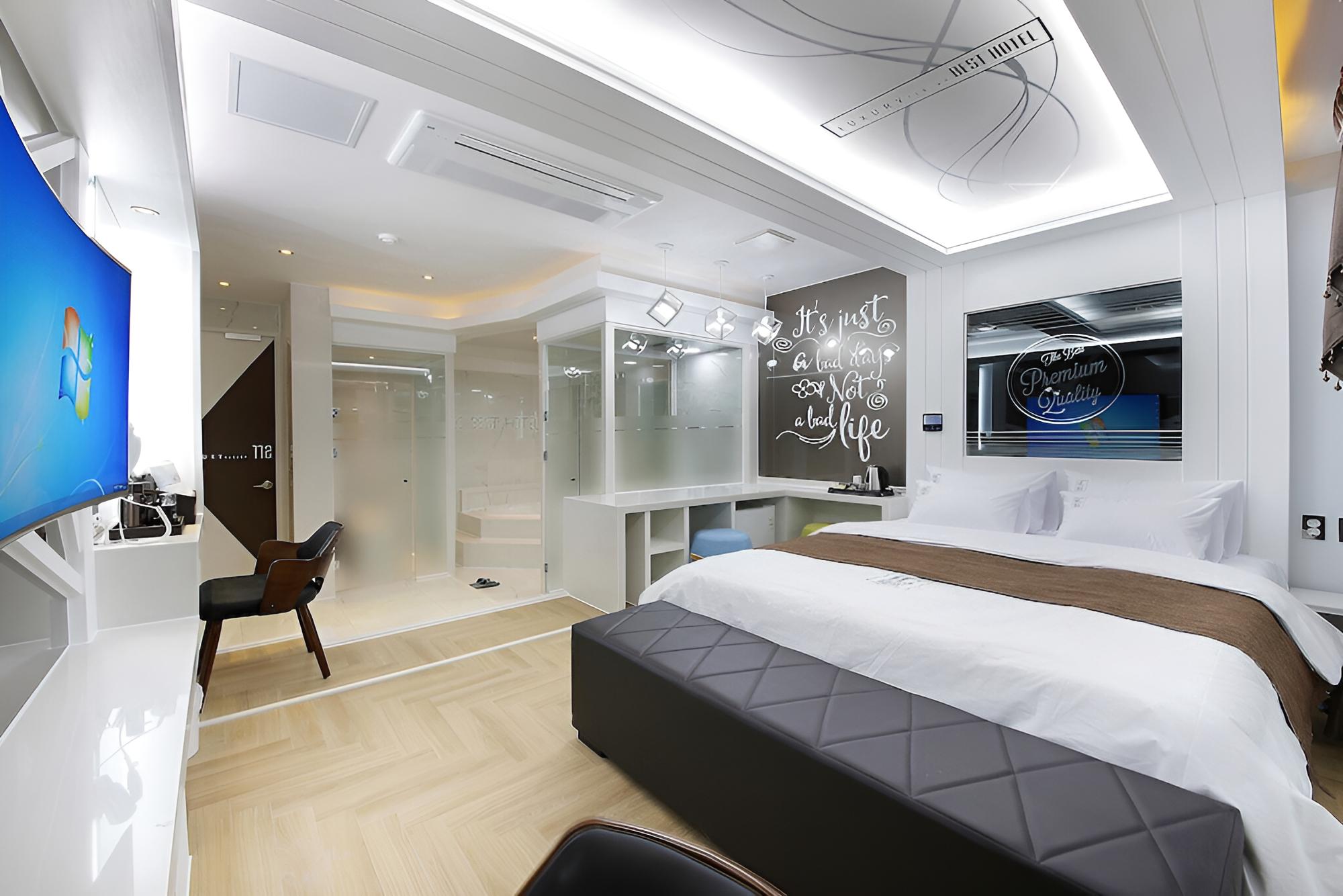 Room (VIP) - Photo 6