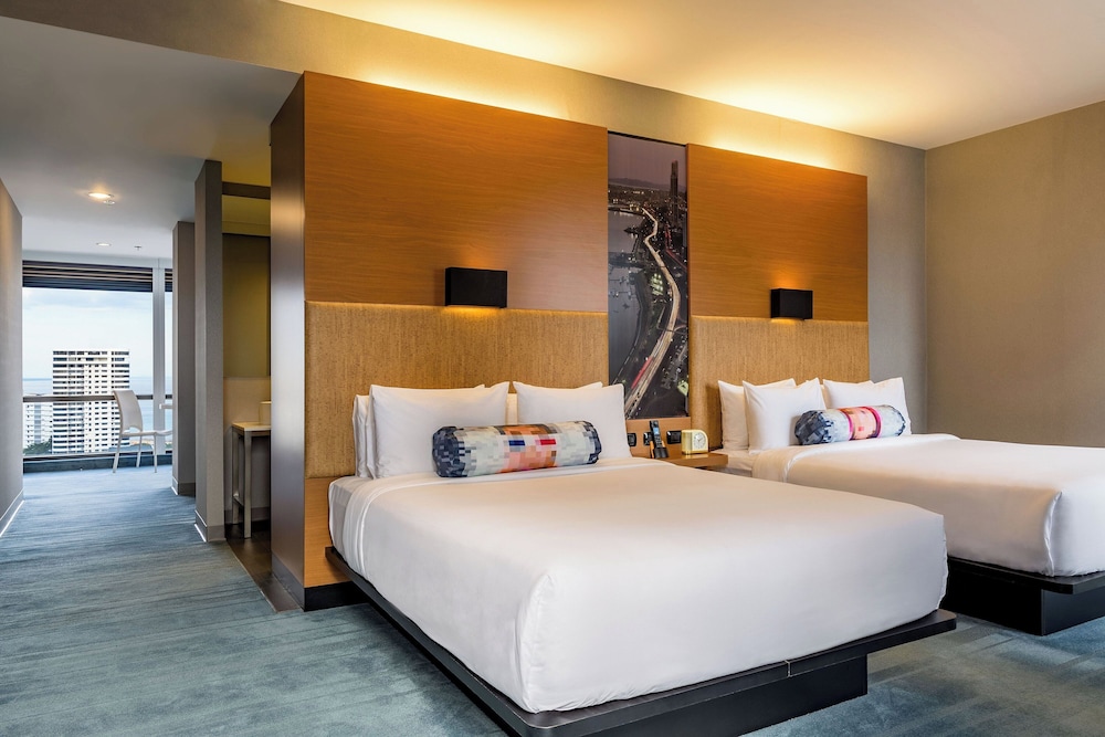 aloft, Suite, 2 Queen Beds, City View