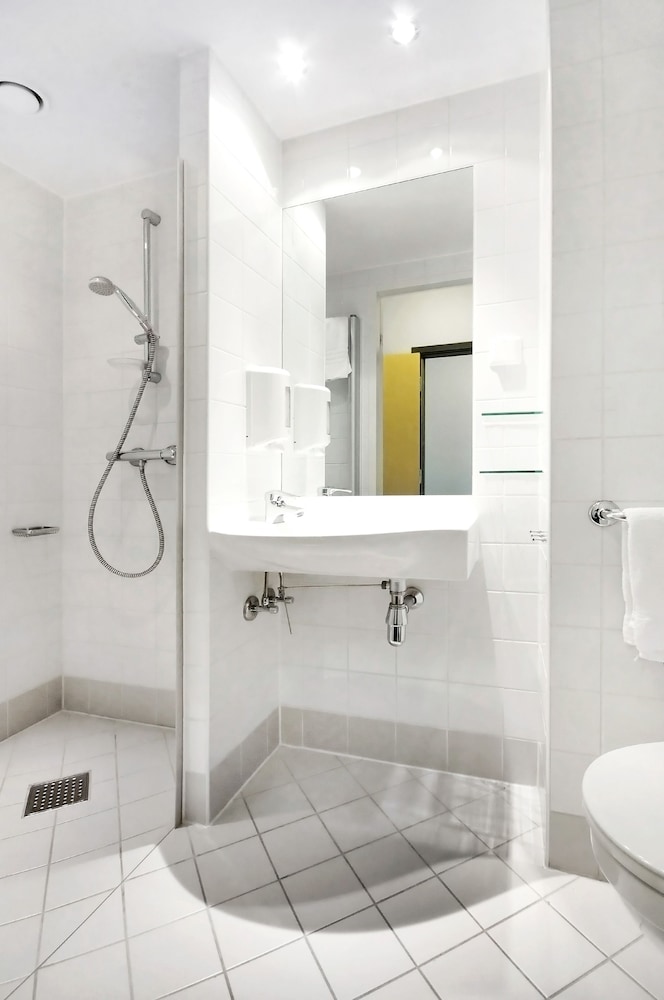 Double Room - Photo 5