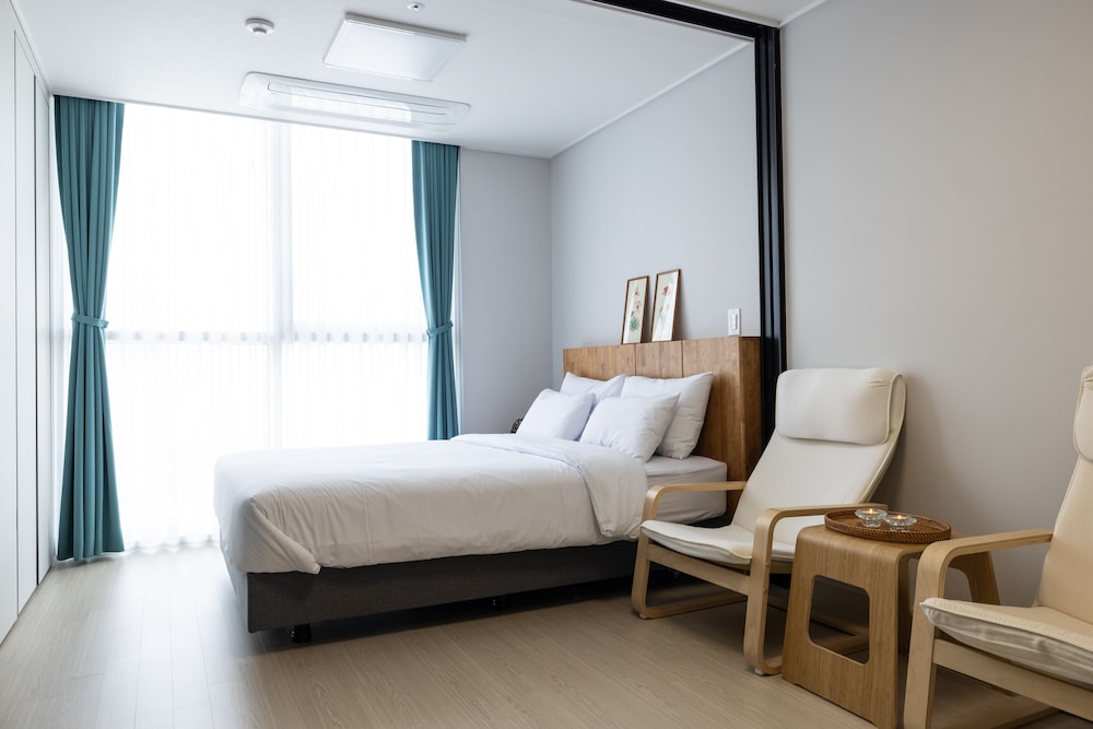 Double C Room - Photo 1