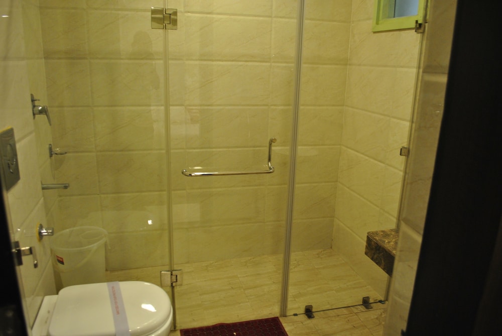 Royal Triple Room, 1 Bedroom (with Banganga / Helipad Drop) photo 3