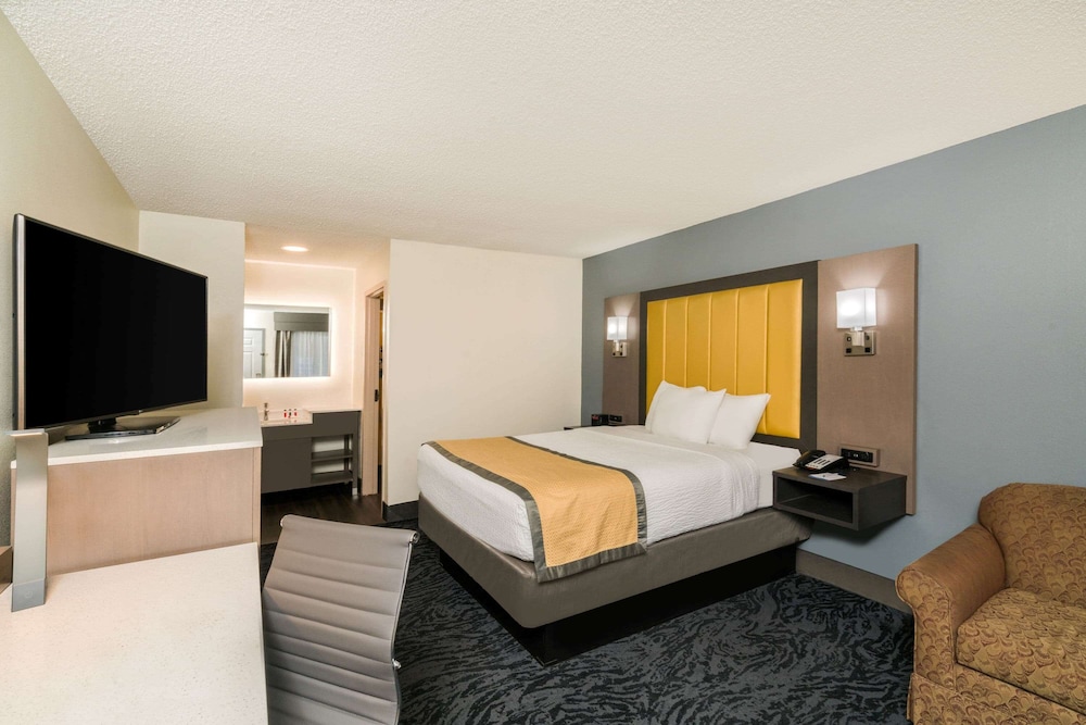 Room, 1 Double Bed, Non Smoking - Photo 4