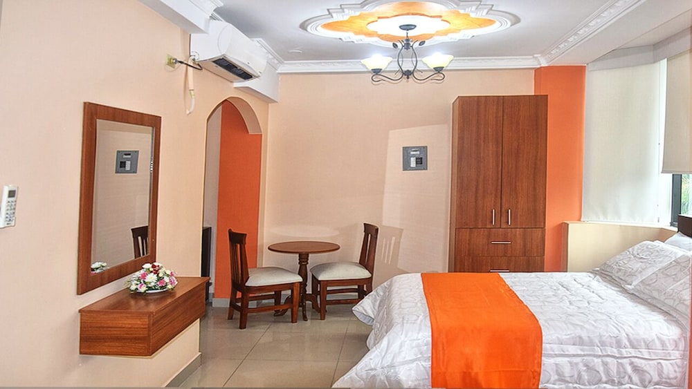 Suite, 1 King Bed