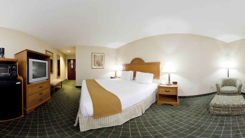 Standard Room, 1 King Bed - Photo 2