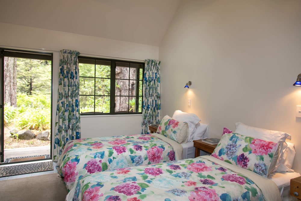 Standard Double or Twin Room, Valley View, Garden Area photo 2