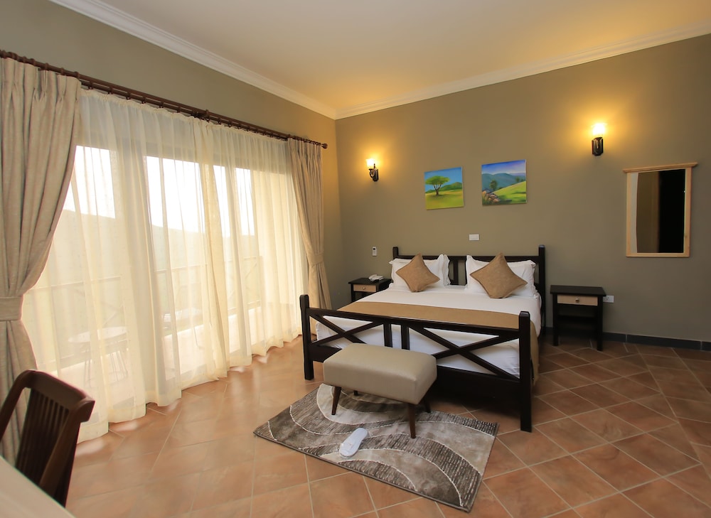Suite, 1 Bedroom, Lake View (Grand View) photo 1