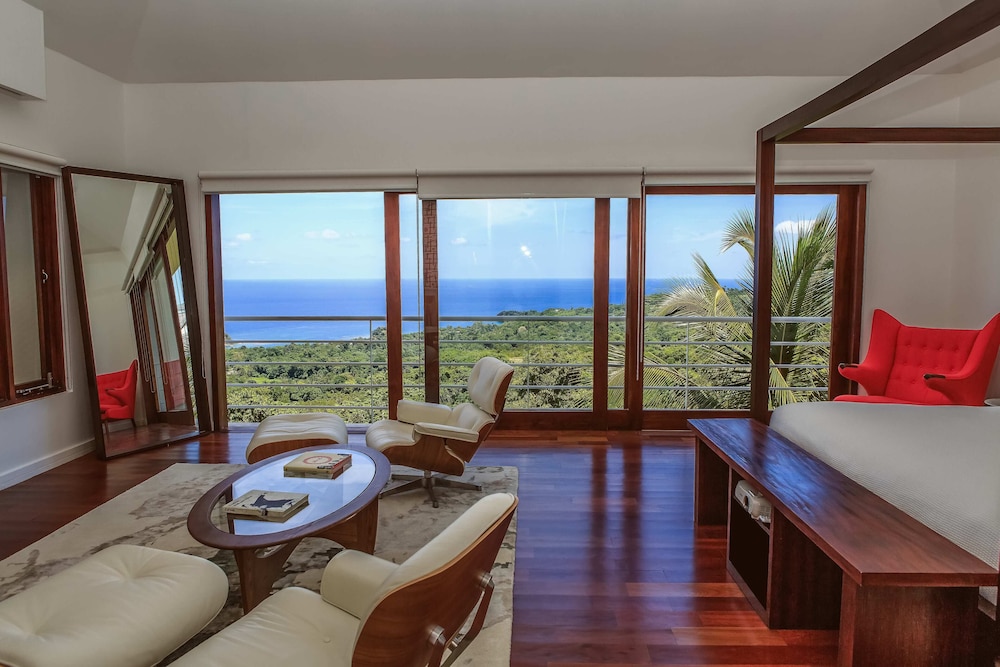 Deluxe Room, Multiple Beds, Ocean View