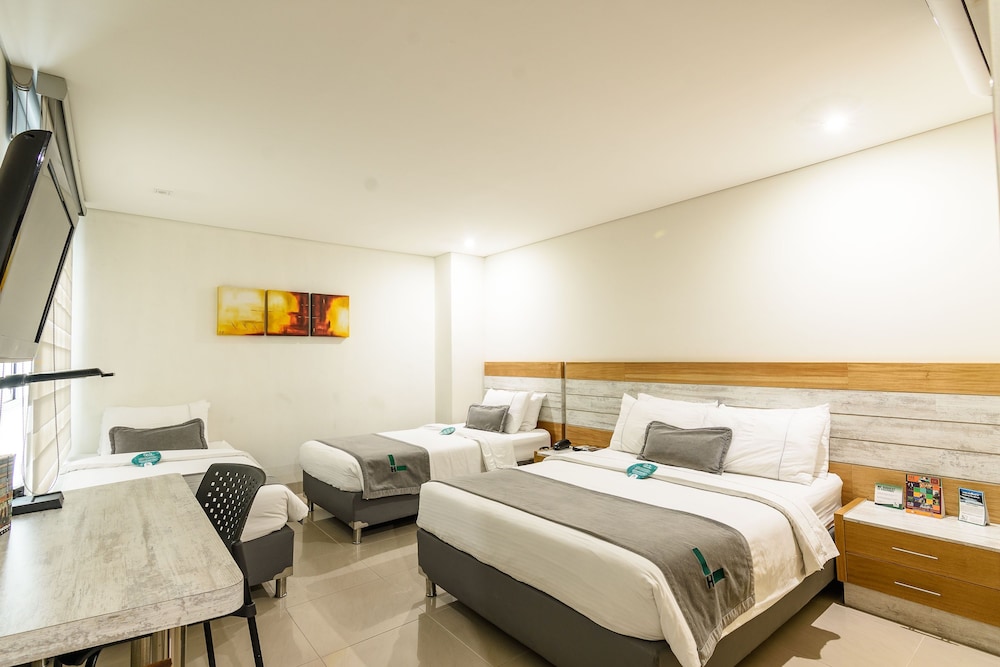 Standard Triple Room - Photo 1