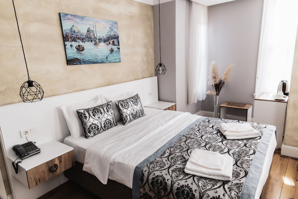 Deluxe Triple Room photo 1
