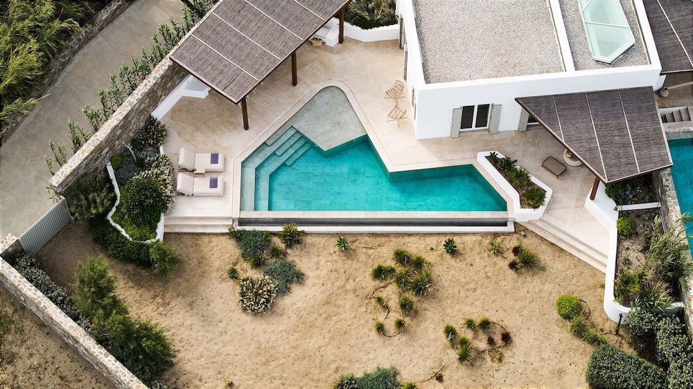 Bill&Coo Two Bedroom Villa with Pool photo 2