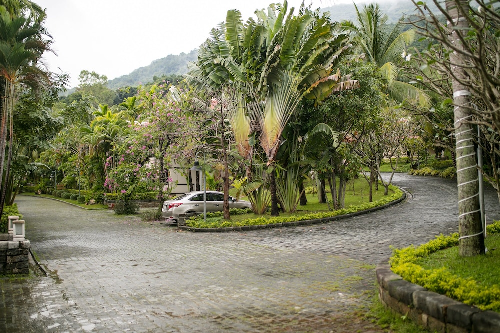 Two Bedrooms Garden View with Private Pool - Photo 4