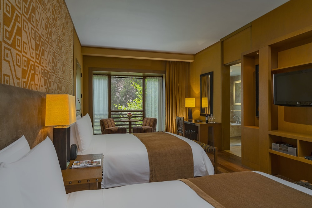 Deluxe Room, 2 Queen Beds photo 1