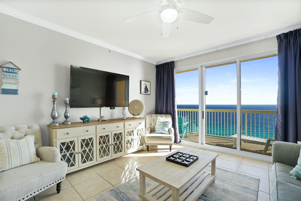 Condo, 3 Bedrooms, Beach View (2104E)