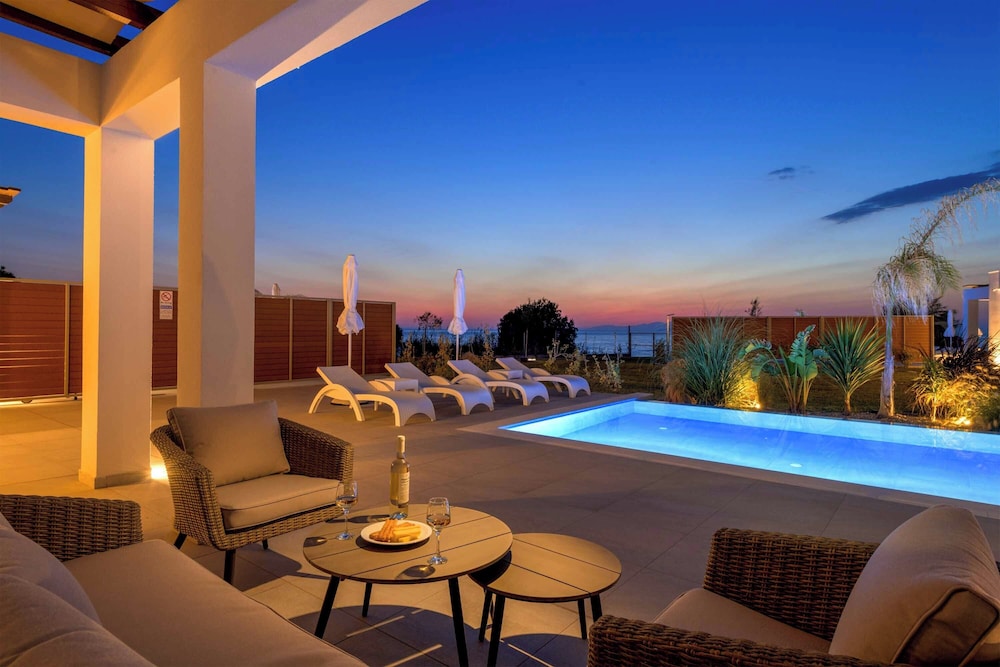 Villa (2 Bedrooms)