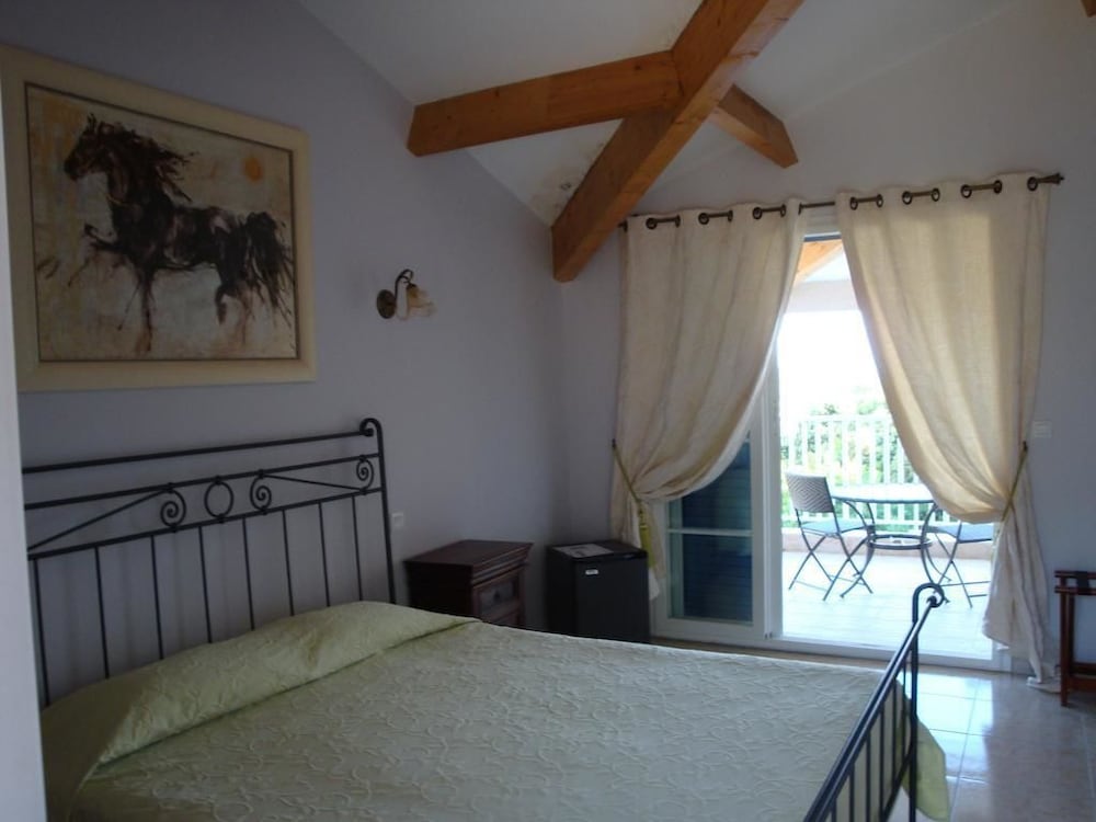 Room, 1 Double Bed, Non Smoking, Sea View