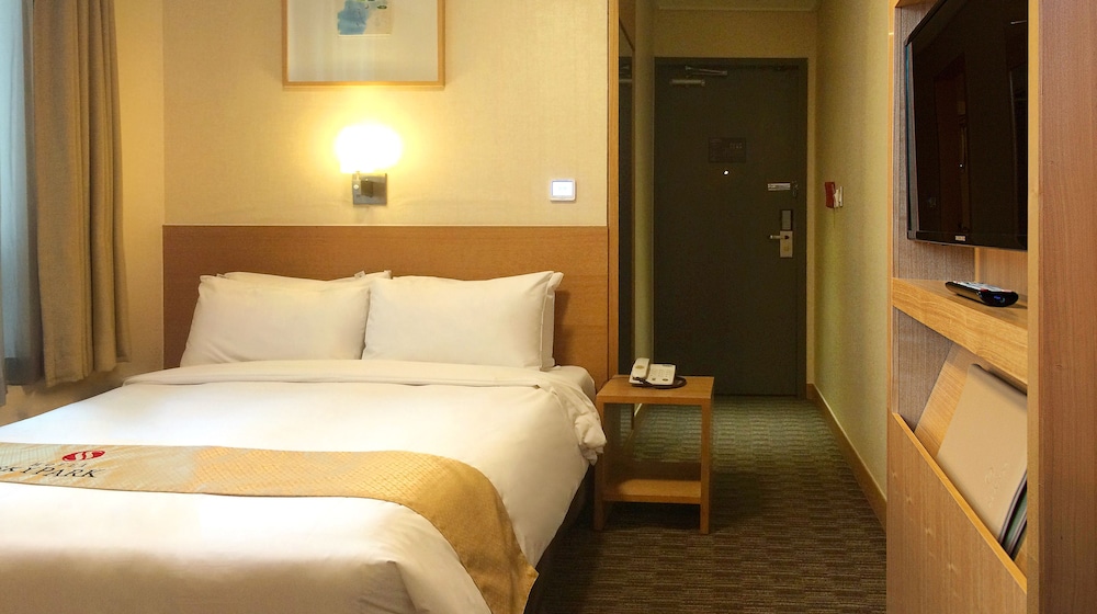 [RTA K-Ramyun PKG] Standard Double (ROOM+ K-Ramyun One-time Ticket (one Daily Ticket each))