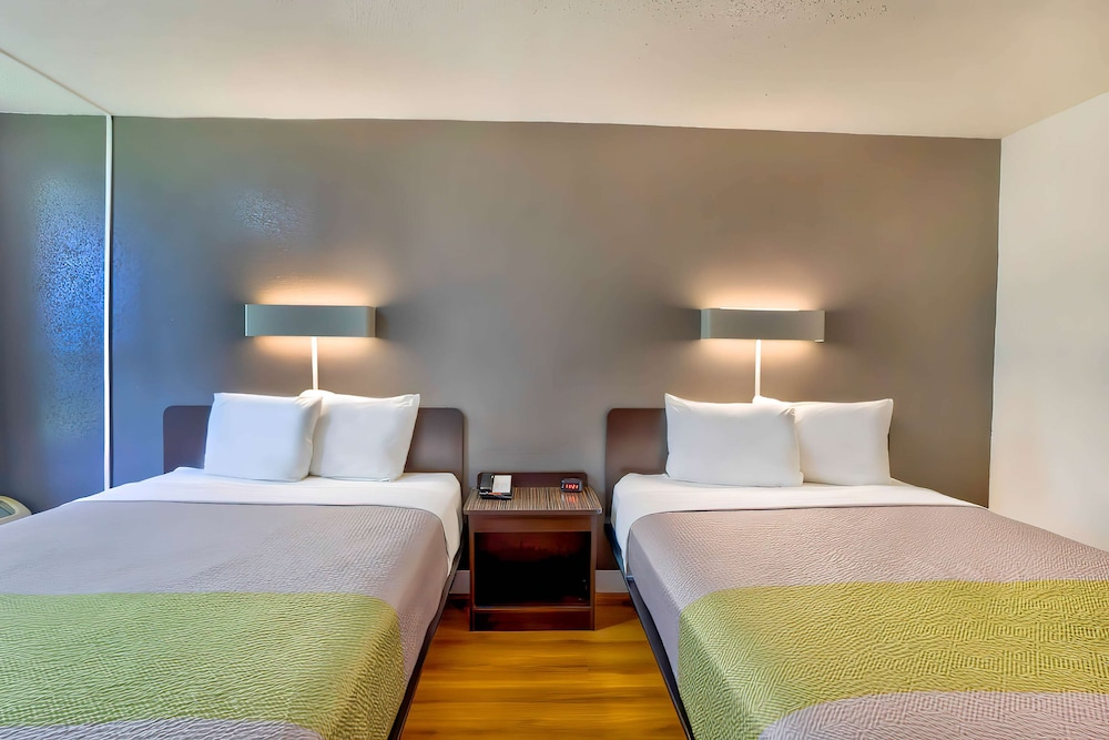 Standard Room, 2 Queen Beds, Non Smoking, Kitchenette photo 1