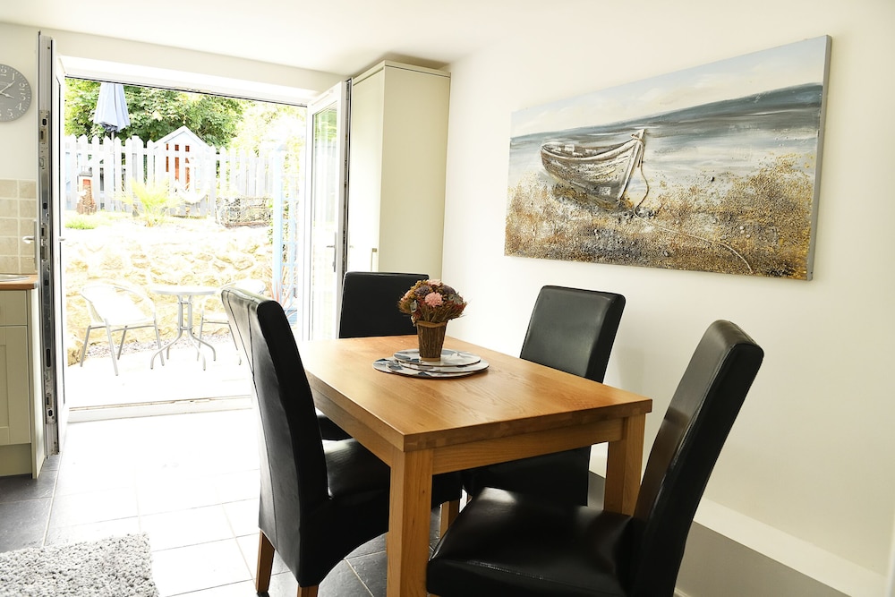 Cottage, 2 Bedrooms, Sea View photo 3