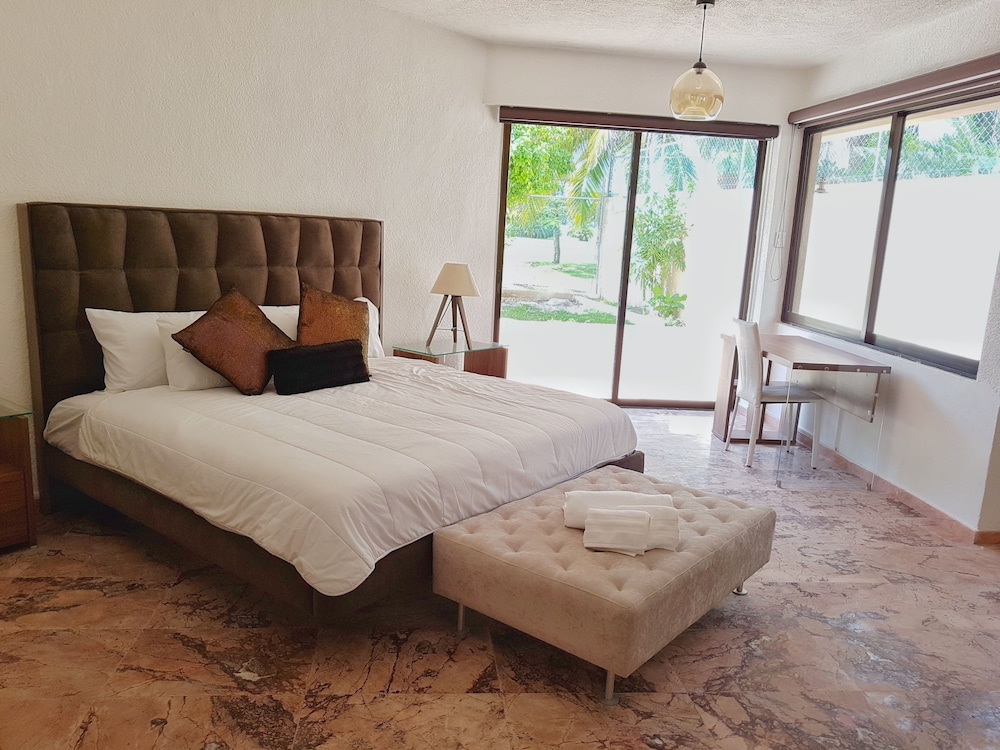 Topaz Suite photo 1
